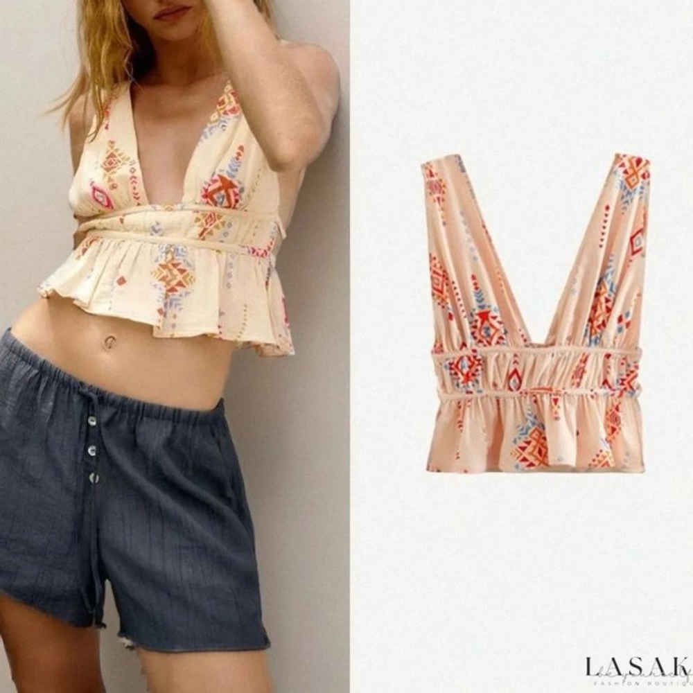 Zara women’s Cream Patterned Top